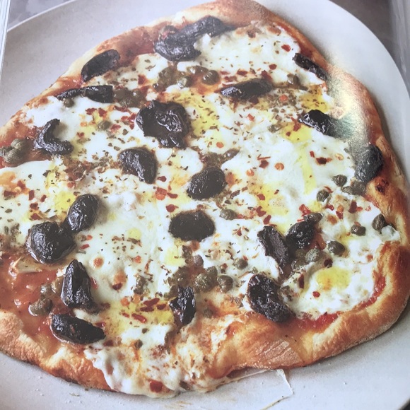 Cooking Italian with the Cake Boss Cookbook Buddy Valastro. - Picture 14 of 16